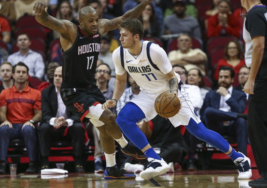 Fotografija: Luka Dončić znova in znova navdušuje. FOTO: Reuters