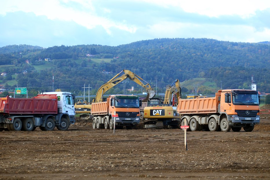 Fotografija: Magna, 6.10.2017, Hoče. FOTO: Tadej Regent, Delo