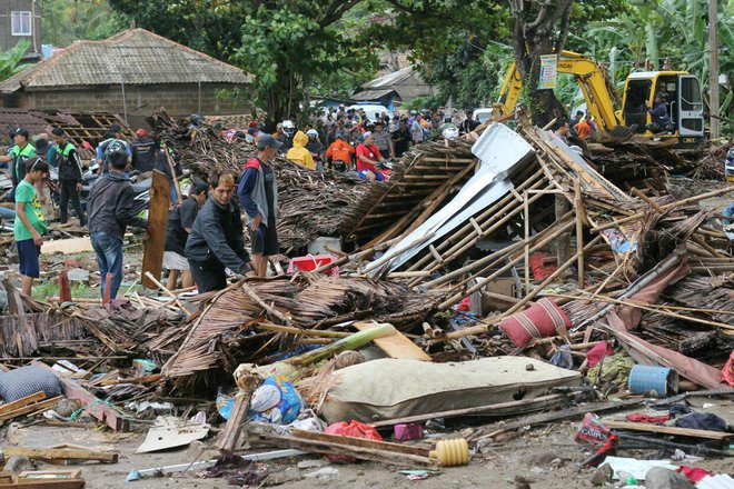 Cunami v Indoneziji. FOTO: AP