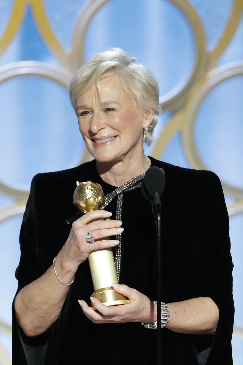 Fotografija: Za eno večjih presenečenj večera je poskrbela Glenn Close, dobitnica globusa za glavno žensko vlogo. Foto: Reuters