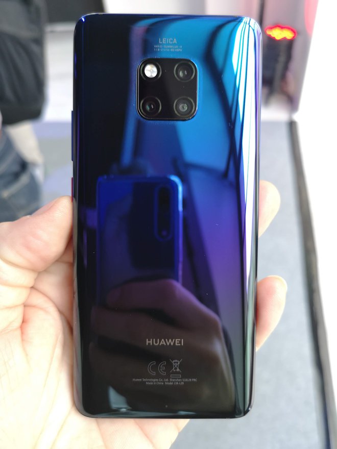 Huawei mate 20 pro ima naložen android 9 z uporabniškim vmesnikom emui 9. FOTOgrafije: Staš Ivanc