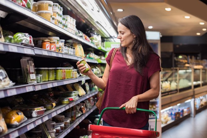 S FSA-semaforjem in nutri-score modelom ocenjujejo predpripravljena in predpakirana živila. FOTO: Guliver/Getty Images