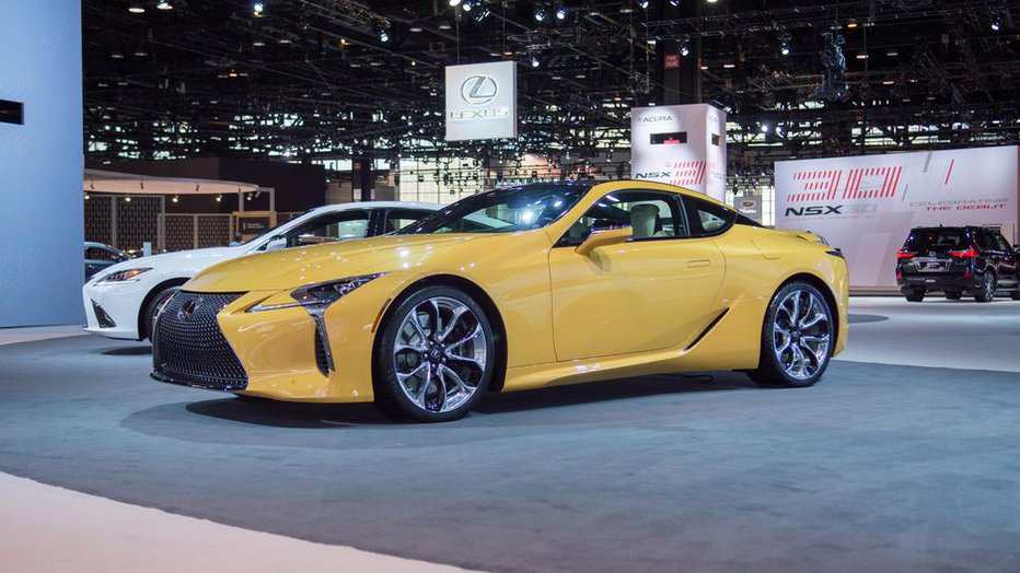 Fotografija: Lexus LC 500 serije inspiration je huda žverca.