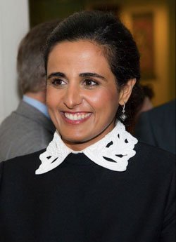 Šejkinja Al Mayassa bint Hamad bin Khalifa Al Thani in njen mož bosta morala na sodišče.