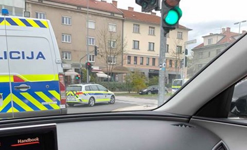 Fotografija: Policijska akcija v Ljubljani. FOTO: Bralec poročevalec