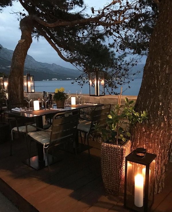 Uživati v lepotah v restavraciji na Korčuli res ni težko. FOTO: Instagram