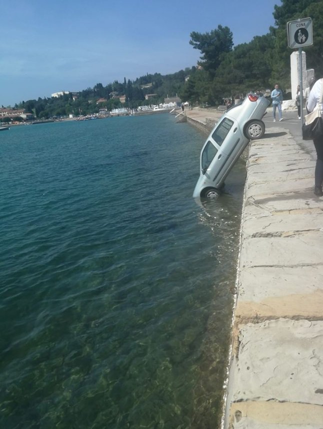 Fotografija: Zavarovalnica bo povrnila stroške pod dolečenimi pogoji. FOTO: Dolores Jedrejcic Stanokovic