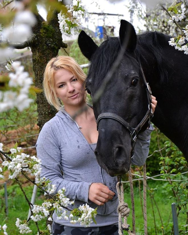 Lani je objokovala smrt ljubljenega Arčija. FOTO: OSEBNI ARHIV