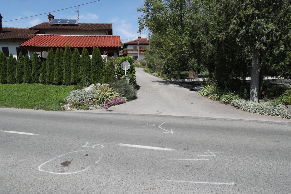 Fotografija: V tem križišču se je prejšnjo sredo zgodila nesreča s tragičnim koncem. FOTO: Marko Feist