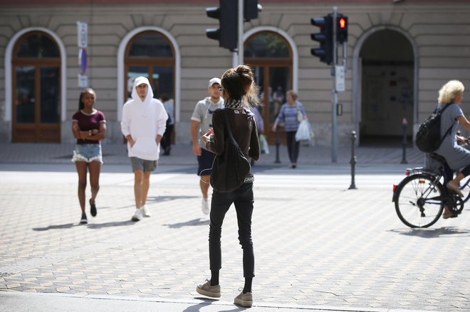 Za osebe z anoreksijo je značilen obupen strah pred debelostjo. FOTO: LEON VIDIC