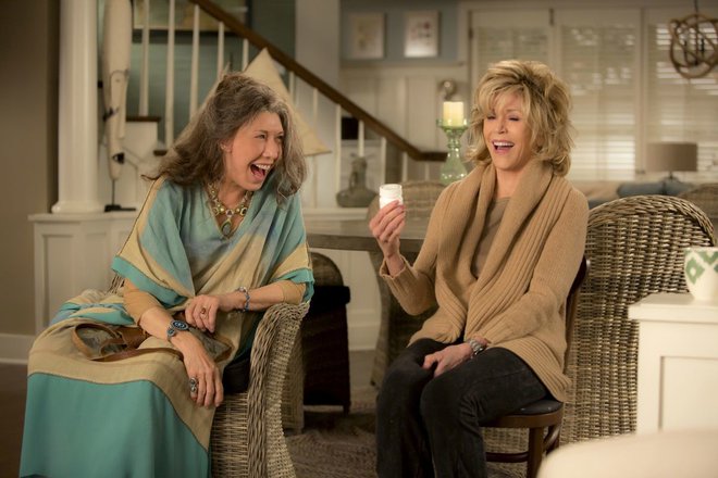 Frankie (Lily Tomlin) in Grace (Jane Fonda) v priljubljeni TV-seriji FOTOGRAFIJI: NETFLIX