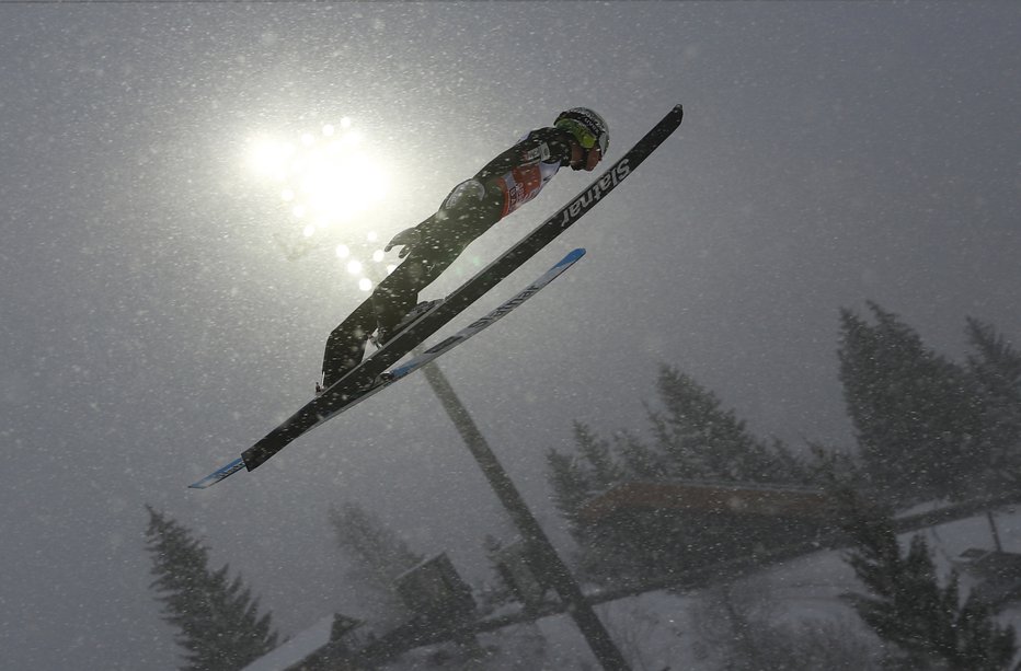 Fotografija: Anže Lanišek je potrdil dobro formo. FOTO: Kai Pfaffenbach/Reuters