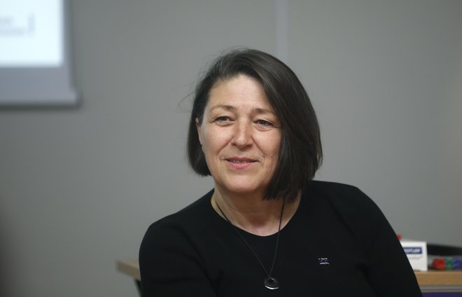 Violeta Bulc: Vlada mora povedati, kaj je prednostna naloga Slovenija. V času prejšnje vlade je bilo sporočilo zelena, digitalna, vključujoča, varna in pravična. FOTO: Blaž Samec