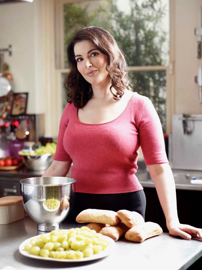 »Tega si ne zaslužim, saj ne rešujem življenj,« je dejala Nigella Lawson.