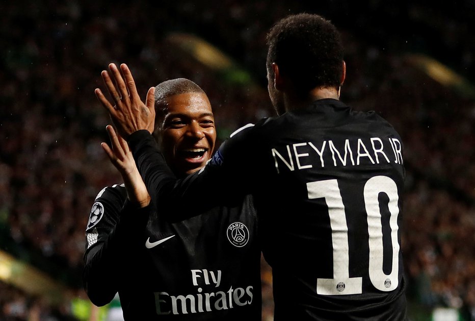Fotografija: Kylian Mbappé in Neymar bosta glavna aduta Parižanov v dvoboju osmine finala lige prvakov z Barcelono. FOTO: Lee Smith/Reuters
