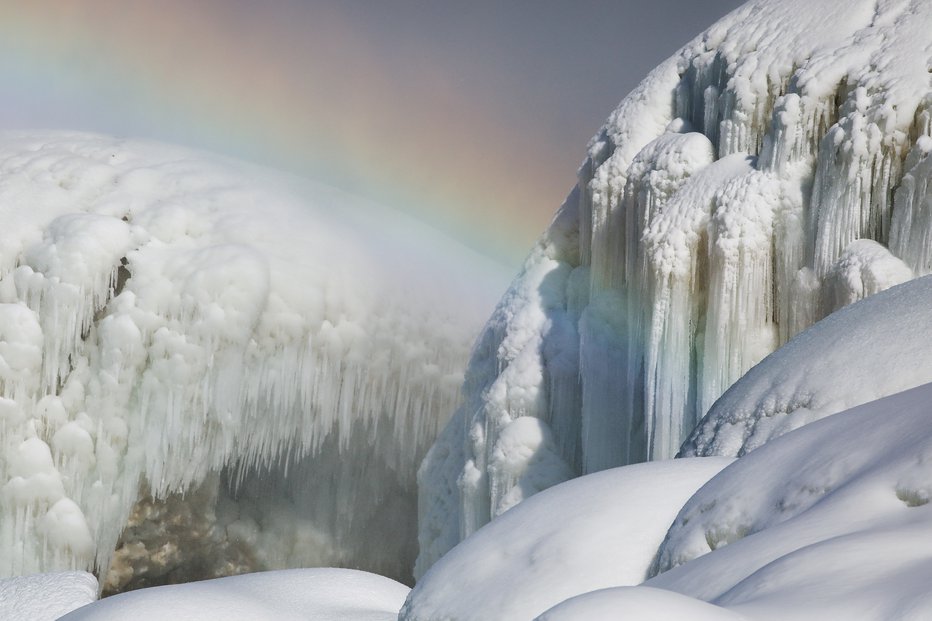 Fotografija: Lepo in strašno obenem. FOTO: Lindsay Dedario, Reuters