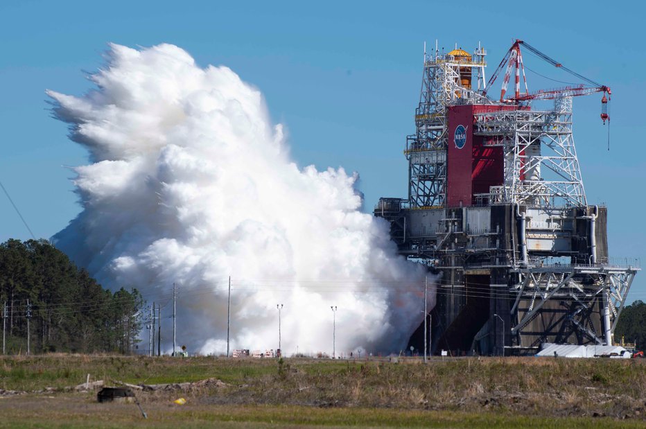 Fotografija: V drugo jim je uspelo. FOTO: Nasa/Robert Markowitz Via Reuters