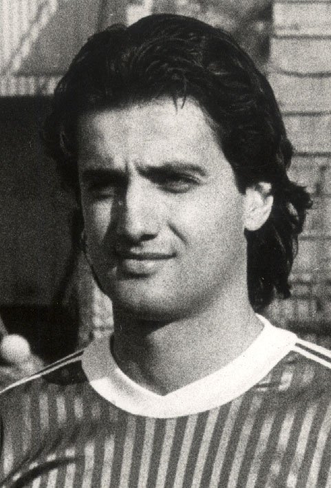 Mojster Zoran Ubavič, najboljši strelec prve lige v sezoni 1991/92 FOTO: MARJAN ZAPLATIL