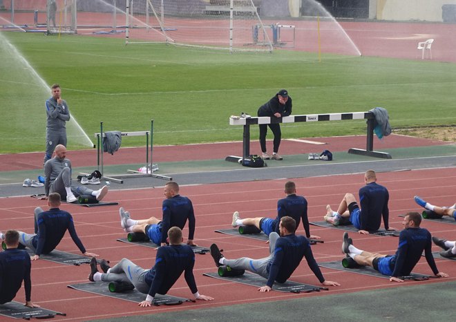 Strokovni štab reprezentance je v zadnjih dneh reprezentantom odmerjal napore s pipeto, saj so bili vse bolj utrujeni. FOTO: Jernej Suhadolnik