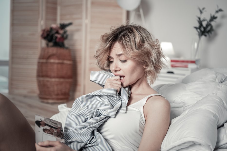 Fotografija: Tisti, ki zanika, misli, da se bo partner vrnil in si premislil. FOTO: Zinkevych/Getty Images