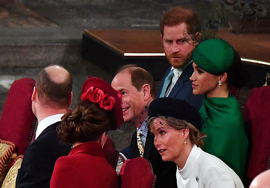 Fotografija: Težko so prenašali godrnjanje princa Harryja in Meghan, ko nista mogla početi, kar se jima je zahotelo, pravi vir. FOTO: Pool/Reuters