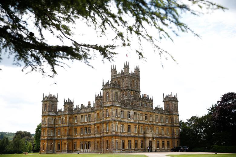 Fotografija: Dvorec Highclere Castle je zaščitni znak Downton Abbeyja. FOTO: Reuters