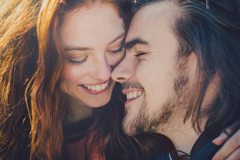 Fotografija: Portrait young couple in love, close-up.