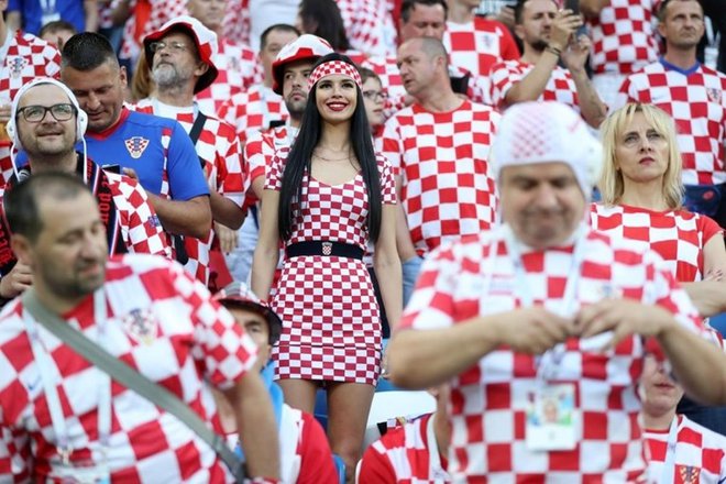 Ko odštejemo ekscesnost navijaških skupin, ostane zdrav patriotizem. FOTO: CROPIX