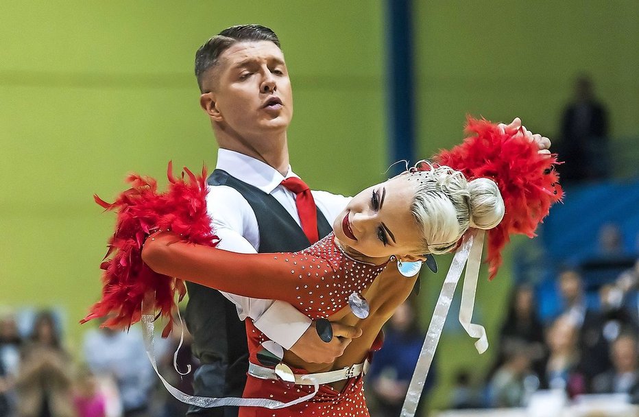 Fotografija: Svetlana z možem Mišo Cigojem, plesalcem in pedagogom iz Ajdovščine. FOTO: Facebook