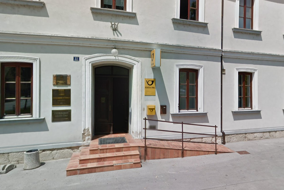 Fotografija: Zgodilo se je na tej pošti. FOTO: Google Street View