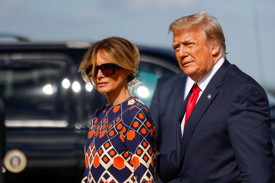 Fotografija: Melania in Donald Trump. FOTO: Carlos Barria, Reuters