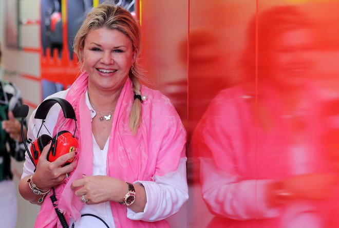 Corinna Schumacher zdaj stiska pesti za sina Micka, ki gre po očetovih stopinjah. FOTO: Hamad I Mohammed, Reuters