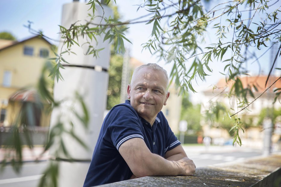 Fotografija: Ihan meni, da smo lahko zaradi trenutnih številk okužb nekoliko tesnobni. FOTO: Leon Vidic/Delo