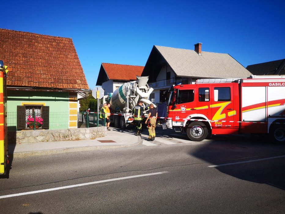 Fotografija: Zgodilo se je na Glavarjevi cesti. FOTOgrafiji: PGD Moste