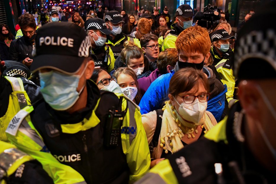 Fotografija: Prihod Grete Thunberg v Glasgow. FOTO: Dylan Martinez, Reuters
