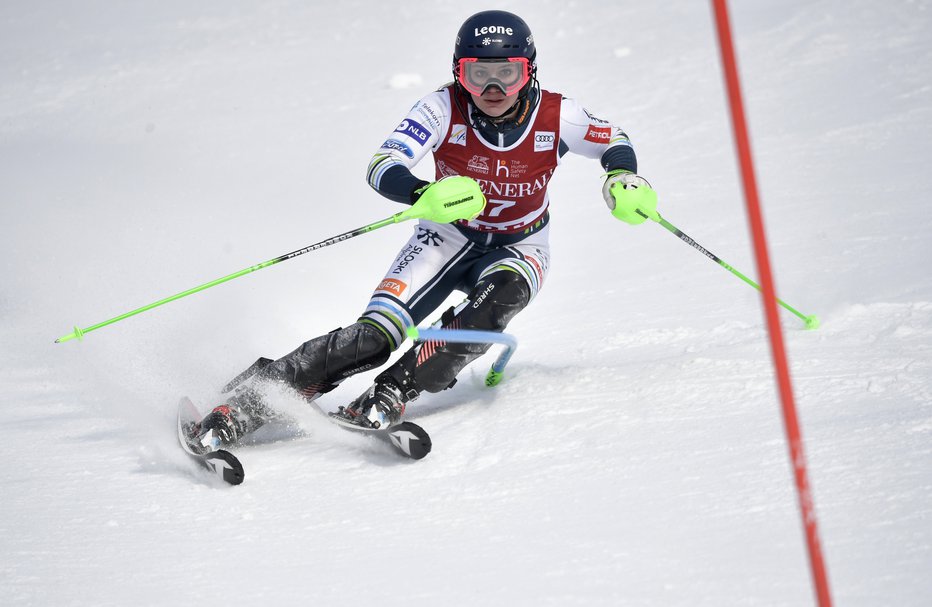 Fotografija: Andreja Slokar je po dveh tekmah celo vodilna v svetovnem pokalu. FOTO: Pontus Lundahl/Reuters
