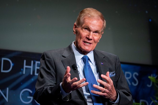 Bill Nelson je govoril s piloti, ki so videli skrivnostne predmete. FOTO: Alexander Drago/Reuters
