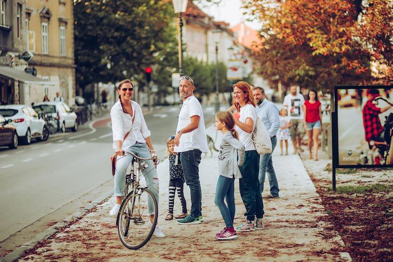 Fotografija: Ogledal si jo je tudi Peter Poles z družino. FOTOGRAFIJE: #FUKSi
