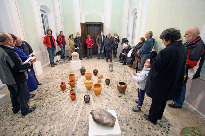 Notranjost enega od paviljonov. FOTO: Primož Hieng
