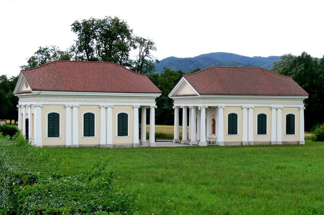 Erbergovih paviljonov v času cesarjevega obiska še ni bilo. FOTO: Primož Hieng
