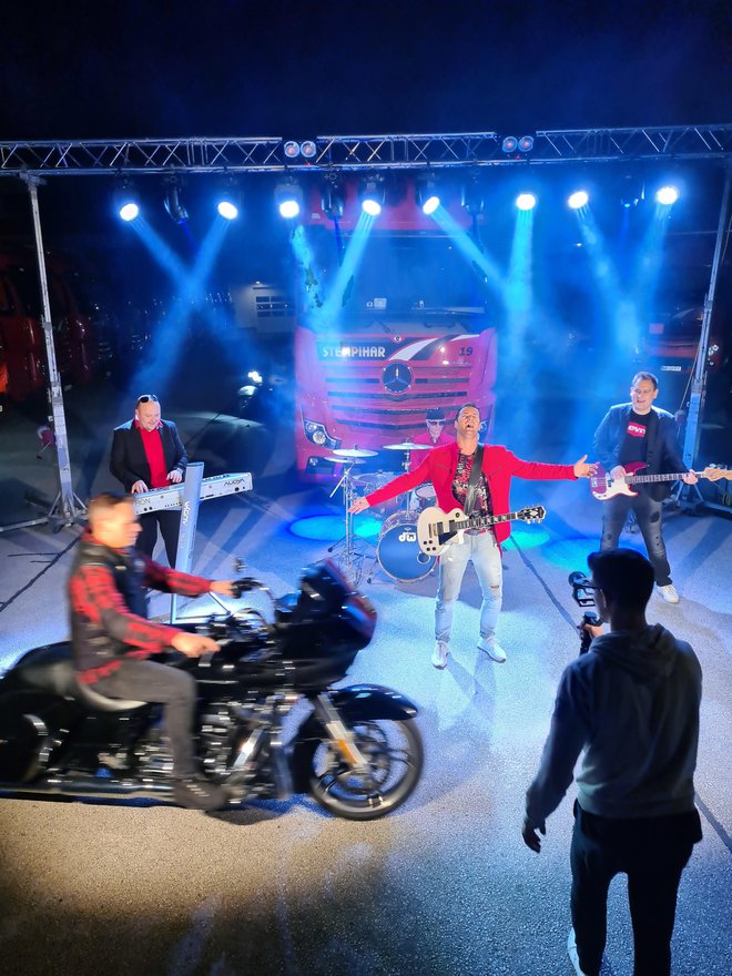 Skupina Calypso je za pesem Na eks posnela energičen videospot. FOTO: ARHIV SKUPINE
