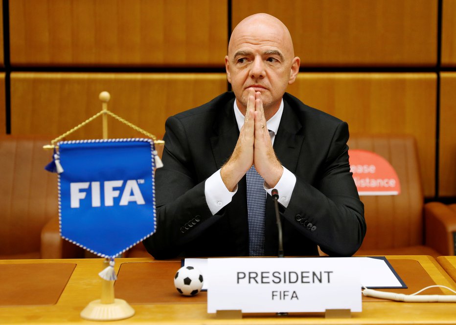 Fotografija: Predsednik Fife Gianni Infantino je nagovoril predstavnike Fifinih članic. FOTO: Leonhard Foeger/Reuters

