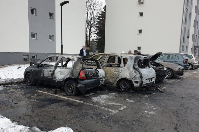 Takšne posledice je pustil nočni požar v Ljubljani. FOTO: Bralec poročevalec
