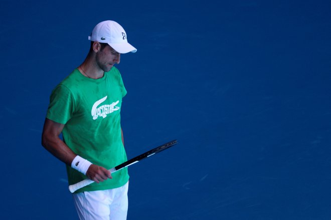 Novak med treningom. FOTO: Loren Elliott, Reuters
