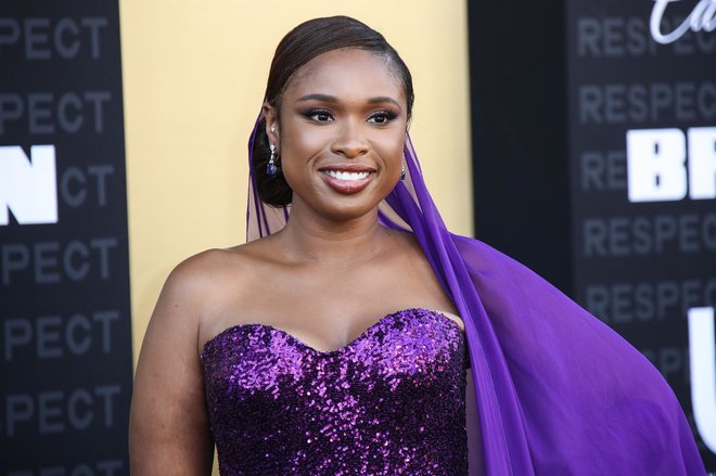 Jennifer Hudson

Pijača je ni nikoli zanimala, pravi pevka in igralka ter dodaja, da jo ob teh besedah vsi vedno malce postrani gledajo. »Še nikoli v življenju nisem pila alkohola. Kot igralec imaš izkušnje, iz katerih lahko črpaš. A ko sem igrala odvisnico od heroina, nisem vedela, kako naj se dokopljem do teh občutij. Alkohol me preprosto nikoli ni zanimal. A mi tega res nihče ne verjame.«
