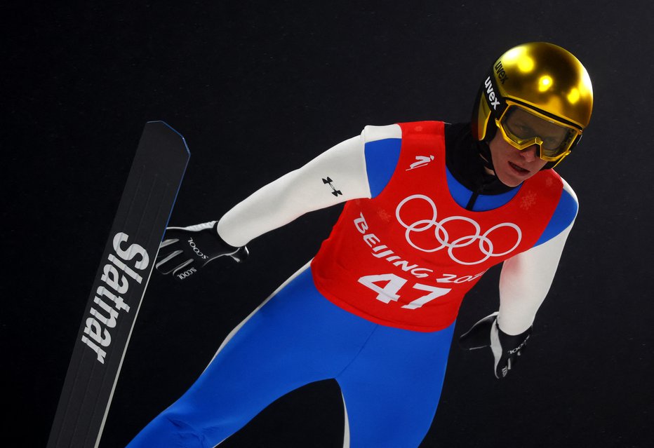 Fotografija: Peter Prevc je v Pekingu s svojimi četrtimi olimpijskimi igrami že pravi veteran. FOTO: Kai Pfaffenbach/Reuters
