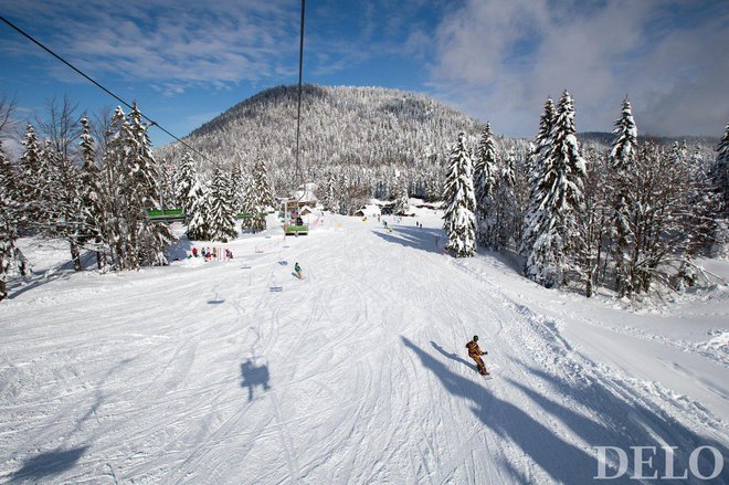 Soriška planina se za naše razmere uvršča med srednje velika smučišča. FOTO: TC Soriška planina
