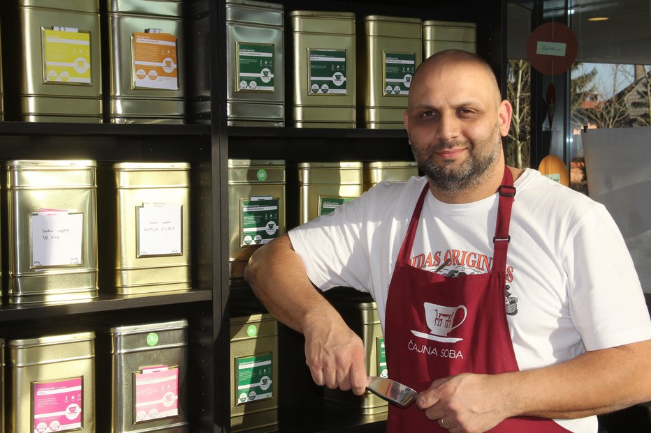 Fotografija: Sadni in zeliščni napitki so najbolj priljubljeni pri Slovencih, ugotavlja Nizar Najjar Al Tinawi.
