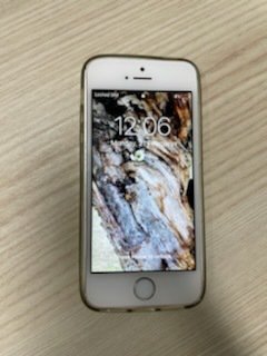 Fotografija: Najdeni mobilni telefon znamke Apple iPhone. FOTO: PU Celje
