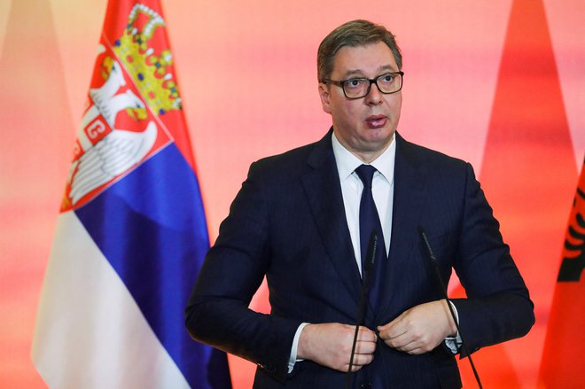 Protestniki so Vučića obtožili, da je s podporo omenjeni resoluciji GS ZN pokazal svoj izdajalski karakter. FOTO: Florion Goga, Reuters
